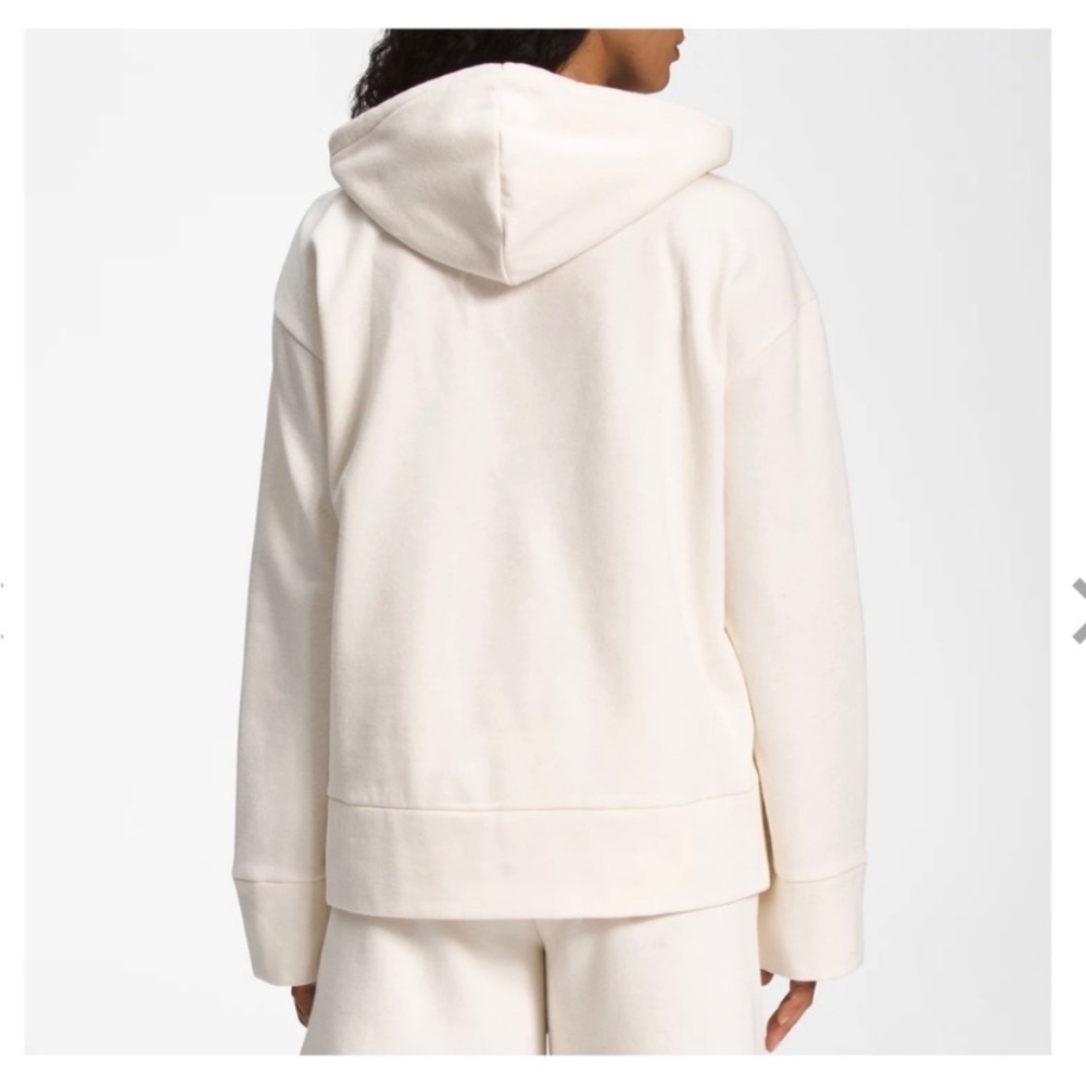THE North Face • Earth Day Hoodie - Picture 3 of 12